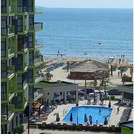 Appartamento Azizi Pool & Prima Linie La Mare