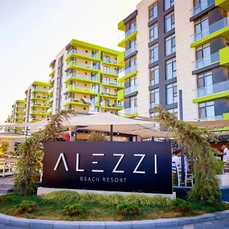 Azizi Pool & Prima Linie La Mare * Năvodari